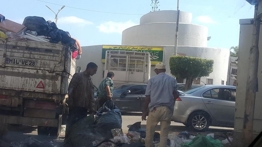 حملة للقضاء على الإشغالات وأعمال نظافة ورفع قمامة بأحياء بورسعيد
