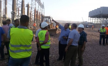 قيادات محافظة أسيوط تتابع ميدانياً عمليات إصلاح عطل محطة كهرباء غرب