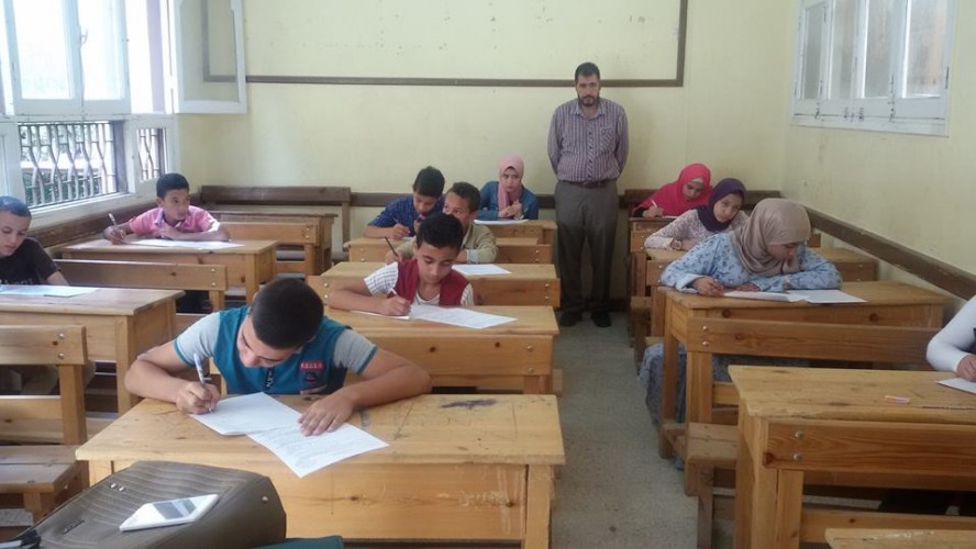 مدير التعليم الازهري يتفقد ‏امتحانات الطلاب المحولين من العام بدمياط … صور