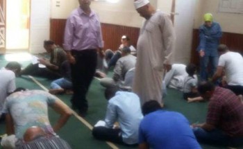 عقد امتحان لمحو أمية كبار السن بمسجد عمر الموصلي بدمياط