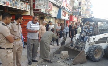 شن حملة مكبرة لرفع الاشغالات من داخل شوارع مدينة كفرسعد بدمياط