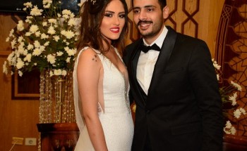 فستان زوجة “حامد” نجم مسرح مصر يثير جدل على مواقع التواصل الاجتماعي … صوره