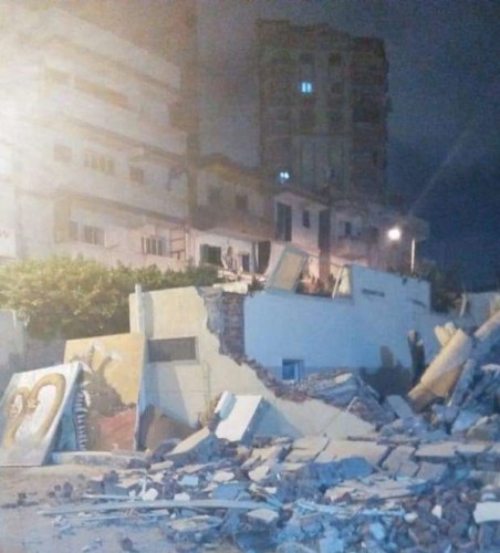 بالصور انهيار سقف صالة مصرعة مغطاة بمركز شباب النصر فى الإسكندرية