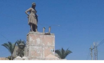 حى غرب.. تمثال بائع العرقسوس بالإسكندرية سقط منذ 3 أعوام