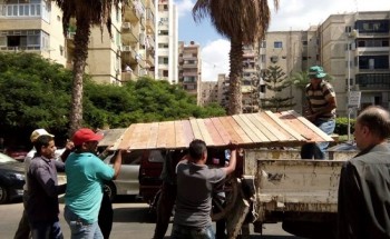 بالصور.. حملات إزالة إشغالات مكبرة بحي شرق فى الإسكندرية