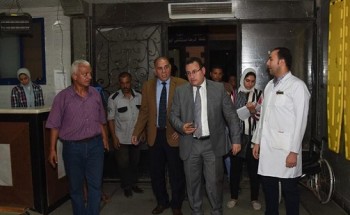 صرف شهر مكافأة للعاملين بمستشفى أبو قير العام بقرار من محافظ الإسكندرية