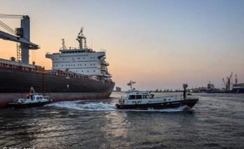 ميناء دمياط ينفي ايقاف الانشطة البحرية بسبب سوء الاحوال الجوية و لجنة لمواجهة الطوارئ