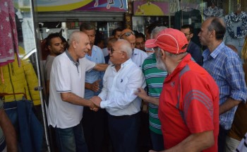 “محافظ بورسعيد”يؤكد استمرار حملة فتح محاور المرور بقلب المدينة ويشيد بتعاون المواطنين