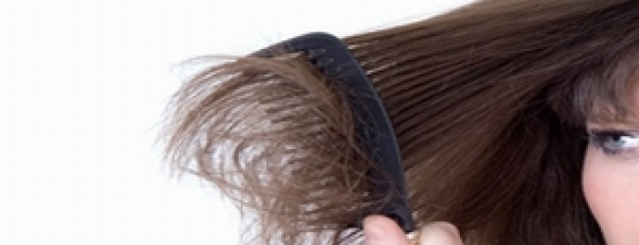خلطات منزلية فعالة لعلاج تقصف الشعر