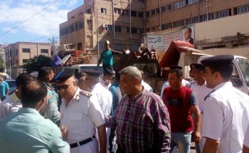 بالصور حملات إزالة تعديات واشغالات مكبرة بحي الجمرك بالإسكندرية