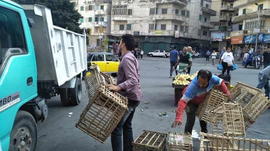 بالصور حملات إزالة إشغالات مكثفة فى حي المنتزه أول بالإسكندرية