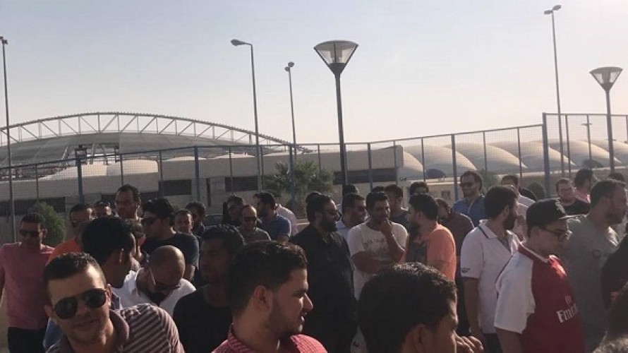 صور| اقبال كبير من جماهير الزمالك على تذاكر مباراة السوبر أمام الهلال السعودي