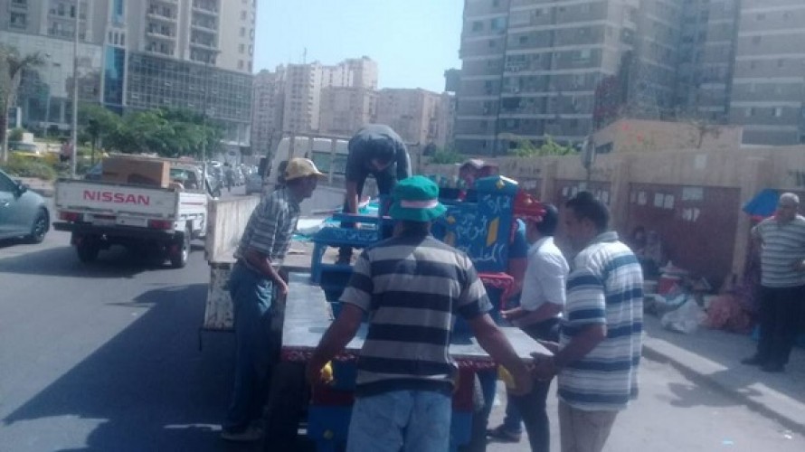 حملات إزالة إشغالات مكبرة بحى شرق بالإسكندرية