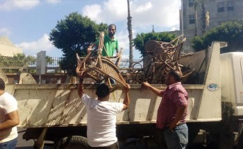 بالصور حملات إزالة إشغالات مكبرة بحي وسط بالإسكندرية