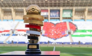 صور| ظهور كأس السوبر المصري السعودي في ملعب المباراة