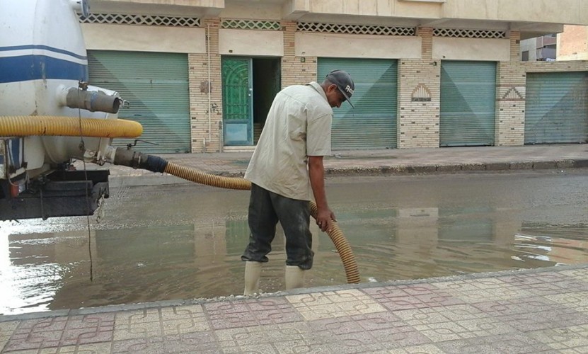 شن حملة مكبرة لشفط مياه الامطار بقرية سنهور وطريق دمنهور دسوق