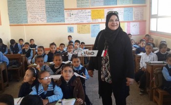 مدير كفر سعد التعليمية بدمياط بعد تسلمها منصبها : سد العجز أهم أولوياتي