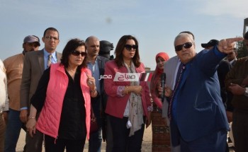 محافظ دمياط ونائب وزير الزراعة تتفقدان مشروع قناة البط بطريق عزبة البرج