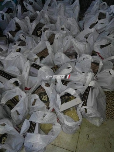 المجمع الاسلامي الخيرى بدمياط يوزع 2000 علبة حلويات بمناسبة المولد النبوي