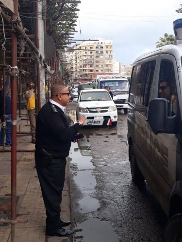 بالصور حملات إزالة إشغالات وتعديات مكثفة بحى الجمرك فى الإسكندرية