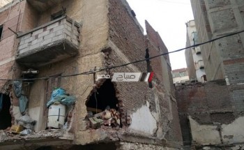 بالصور انهيار جزئي فى عقار بحي المنتزه بالإسكندرية