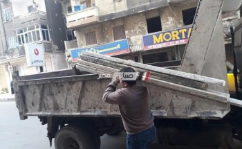 إزالة ثلاثة عقارات مخالفة في حي وسط بالإسكندرية