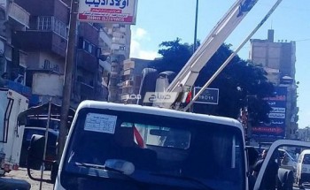 بالصور صيانة كابلات وأعمدة الكهرباء بحى العجمى فى الاسكندرية