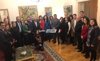 سفارة مصر فى بلجراد تنظم لقاءً موسعاً لمديرى كبرى المتاحف الصربية مع”د. زاهى حواس”