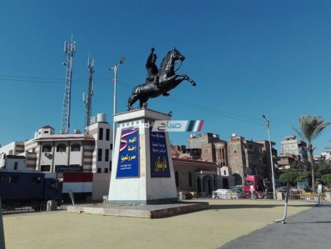 إزالة المطبات والمزلقانات العشوائية بمدينة فارسكور بدمياط في حملة مكبرة
