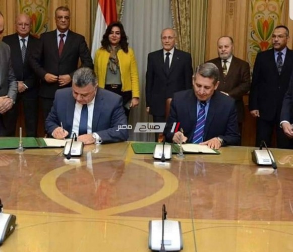 توقيع بروتوكول تعاون بين وزارة الإنتاج الحربي وشركة دمياط للأثاث بحضور محافظ دمياط