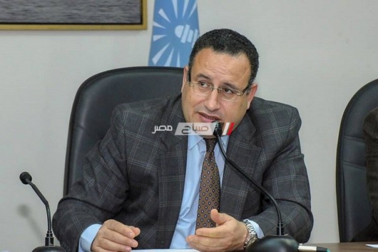الدكتور قنصوه يشدد على الانتهاء من أعمال رصف الطرق بمحافظة الاسكندرية