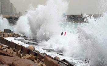 بالصور.. الطقس السيء يضرب محافظة الاسكندرية فى نوة الفيضة الكبرى