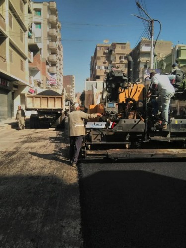 محافظ أسيوط يعلن البدء في رصف شارع النميس بحي شرق بعد الانتهاء من توصيل المرافق