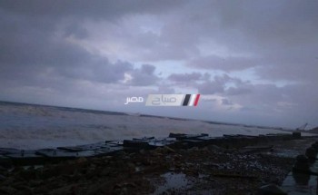 بالصور.. ارتفاع أمواج البحر إلى 6 أمتار بسبب سوء الأحوال الجوية بالإسكندرية