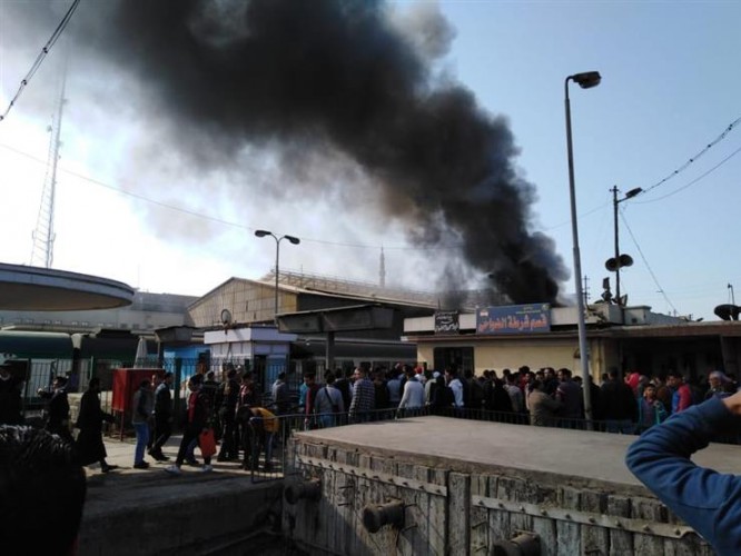 اندلاع حريق هائل بمحطة مصر وسقوط ضحايا من المواطنين (صور)