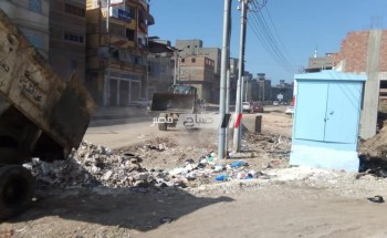 شن حملة مكبرة لرفع المخلفات بأبو عوض و منطقة مسجد الشهيد بدمياط بعد تكرار الشكاوى