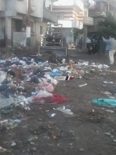 شن حملة نظافة مكبرة لرفع القمامه بالبحيرة بعد تكرار شكاوى المواطنين
