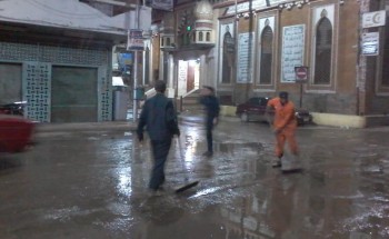 بدء اعمال كسح مياه الامطار بقرية سنهور بدمنهور