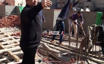 بالصور إزالة أعمال بناء مخالف بحى شرق بالإسكندرية