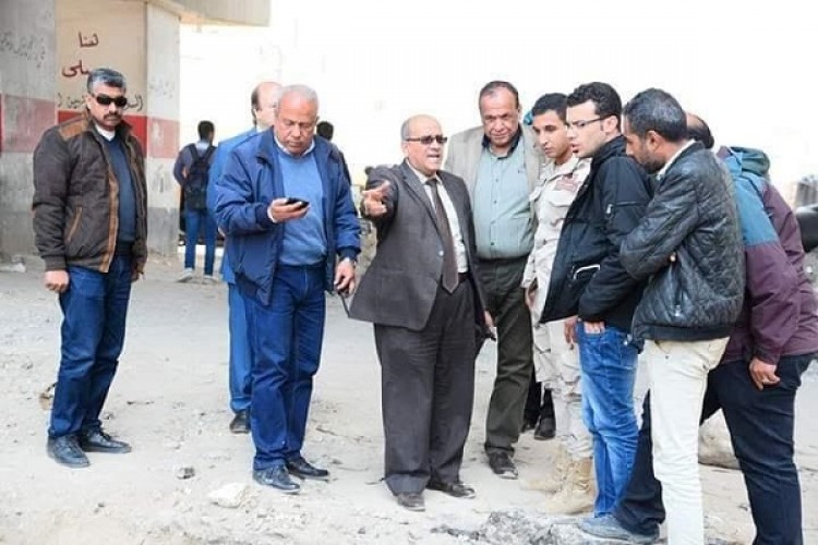 بالصور رئيس شركة مياه الشرب يشدد على ضرورة الانتهاء من خطوط مياه المحمودية بالإسكندرية