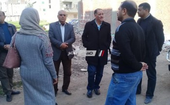 رئيس محلية دمنهور يتابع حملات النظافه بارض ادمون