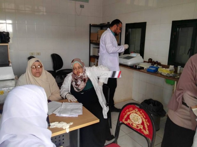 فحص 2500 مواطن في القافلة الطبية بقرية الكاشف الجديد بدمياط