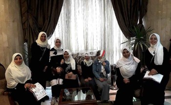 جامعة عين شمس تكرم طالبات دمياط وتقدم 25 الف جنية مكافأة في احتفالية محو الأمية