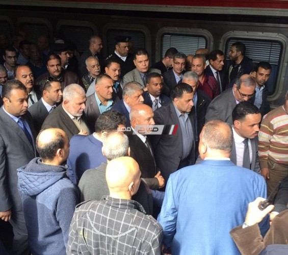 وزير النقل يقيل نائب رئيس هيئة السكة الحديد ويصل محطة سيدي جابر بالإسكندرية