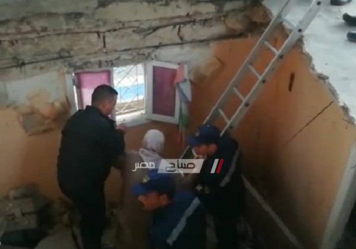 سقوط سيدة في انهيار سلم عقار في الإسكندرية