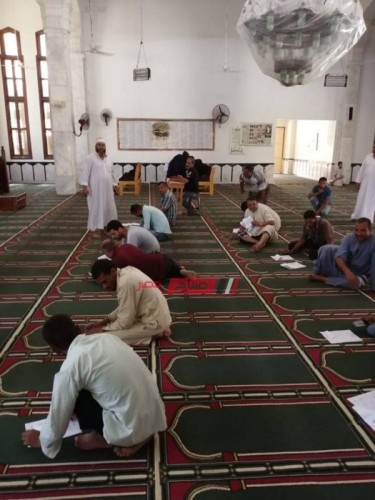 عقد امتحان فوري لمحو الامية بمسجد نور الإسلام بدمياط الجديدة
