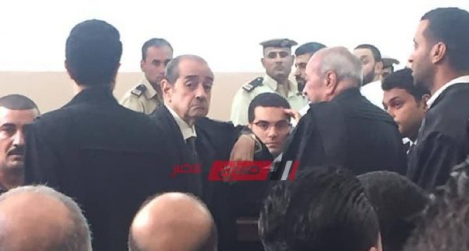 فريد الديب يرد على شائعة وفاة سوزان مبارك