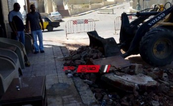 بالصور.. انهيار جزئي في عقار بمنطقة المنتزه بالإسكندرية