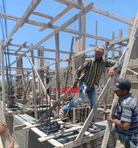 بالصور.. إيقاف أعمال بناء مخالف بحي العامرية بمحافظة الإسكندرية