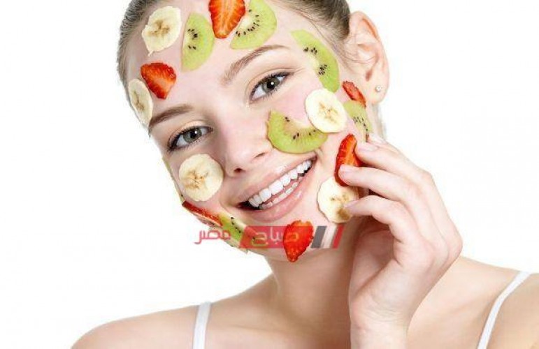 إصنعى ماسكات فاكهة طبيعية لتغذية بشرتك